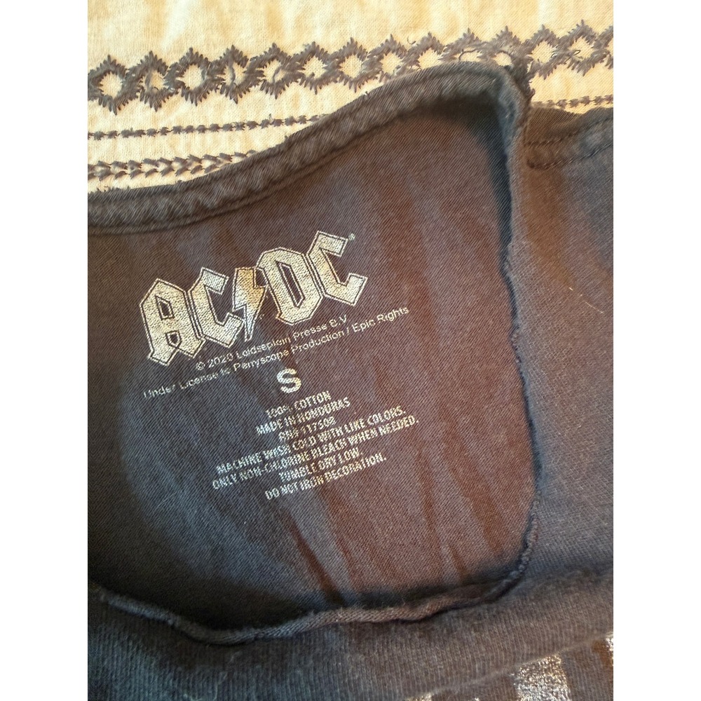 AC/DC Highway to Hell T-Shirt Women Small Black Good Raw Neck Graphic Tee - Picture 4 of 6